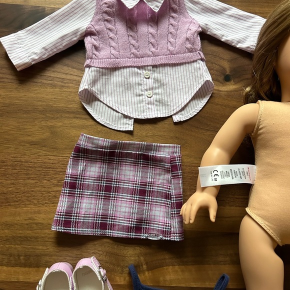 AMERICAN GIRL DOLL + OUTFITS & ACCESSORIES EUC - Picture 7 of 9